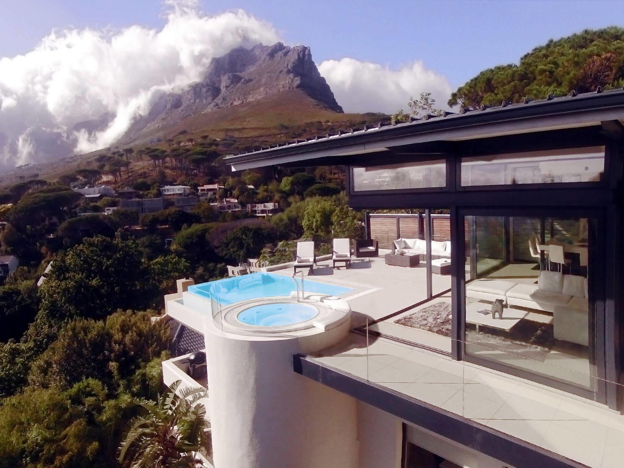 129 On Kloof Nek Apartments ケープタウン エクステリア 写真