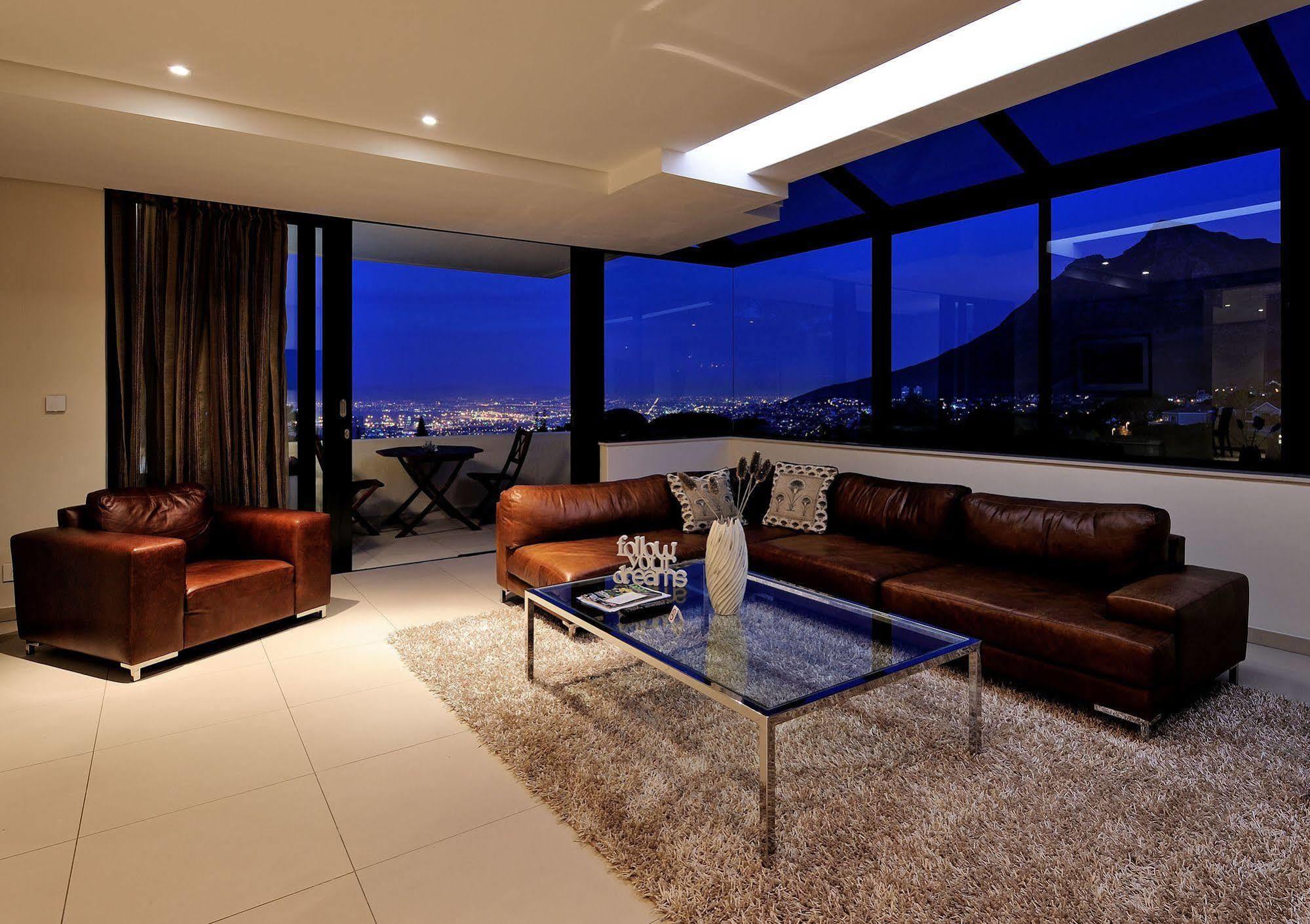 129 On Kloof Nek Apartments ケープタウン エクステリア 写真