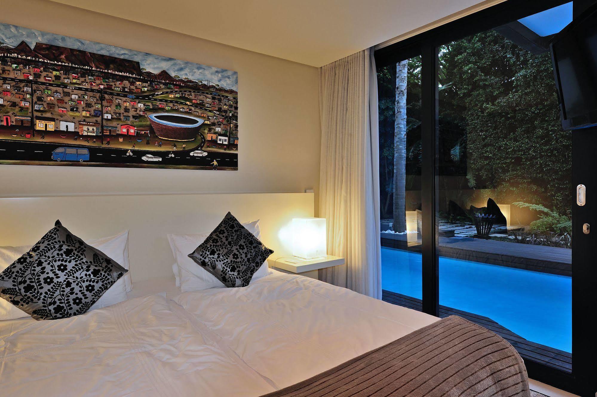 129 On Kloof Nek Apartments ケープタウン エクステリア 写真